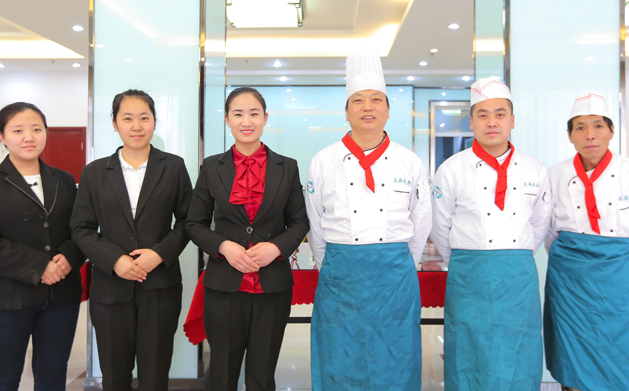企業(yè)想降低用餐成本，選擇專業(yè)的食堂